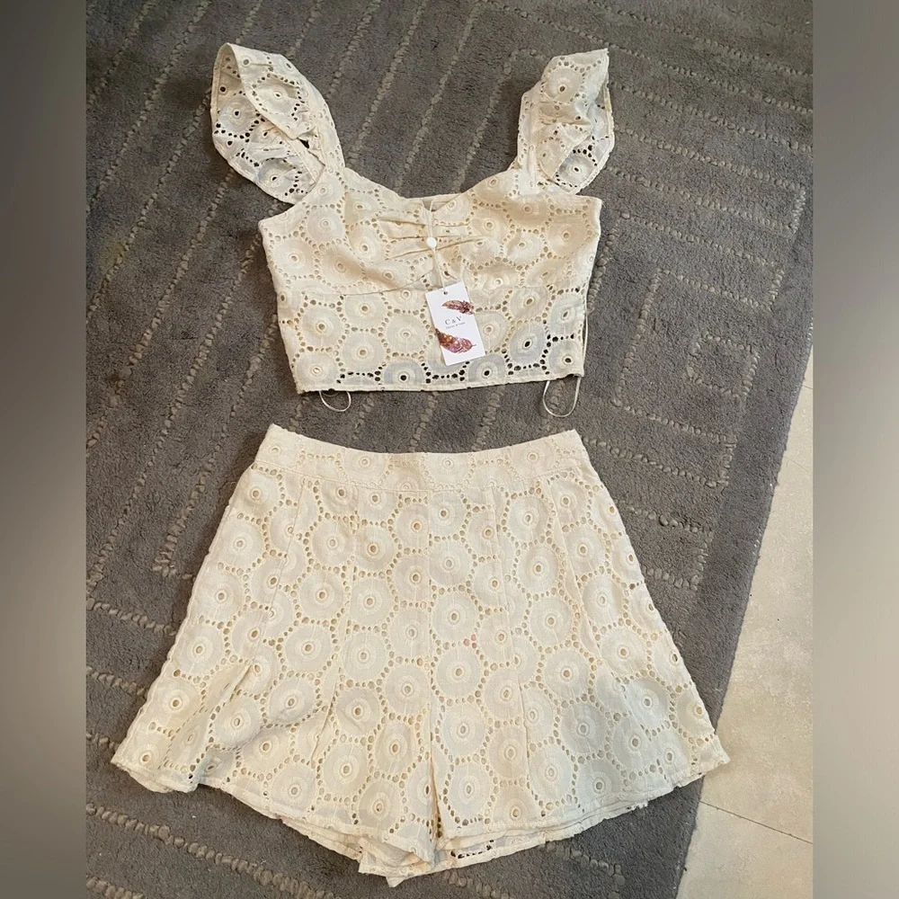 2 piece crochet lace shorts & top set juniors - Picture 1 of 4